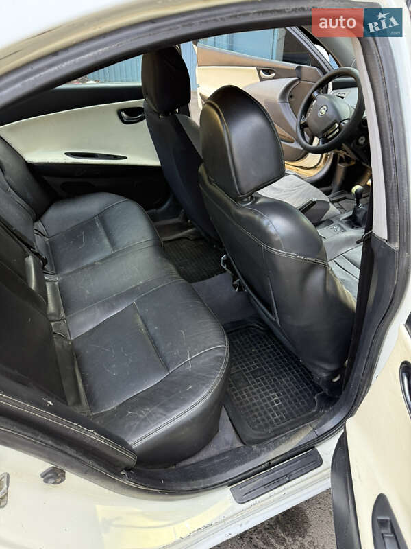 Седан Nissan Primera 2003 в Одесі