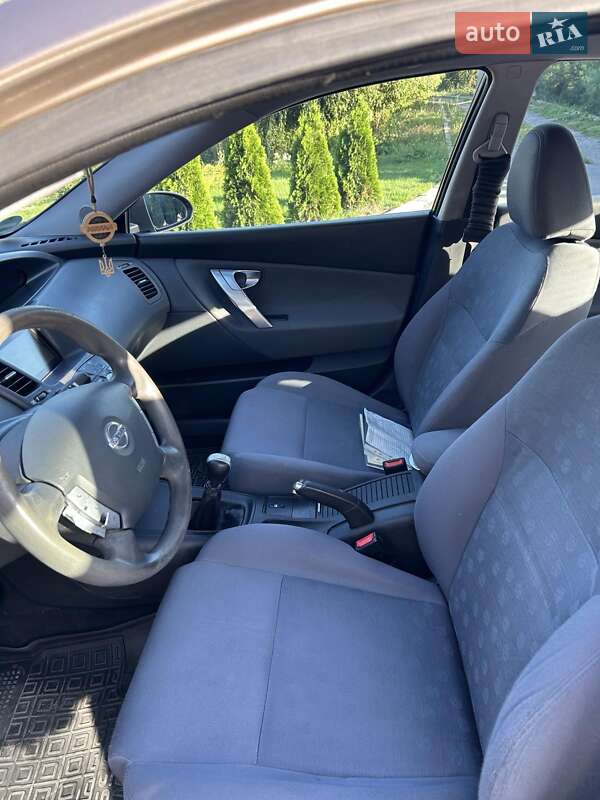 Седан Nissan Primera 2004 в Виннице