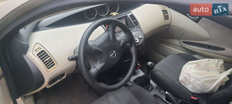 Седан Nissan Primera 2003 в Павлограді