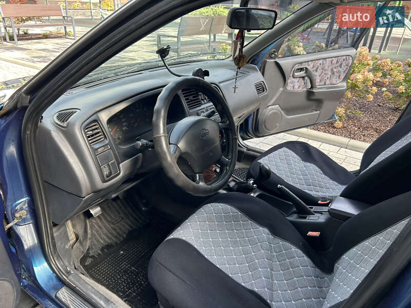 Універсал Nissan Primera 1998 в Львові