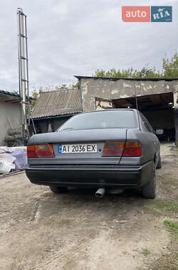 Седан Nissan Primera 1993 в Малине