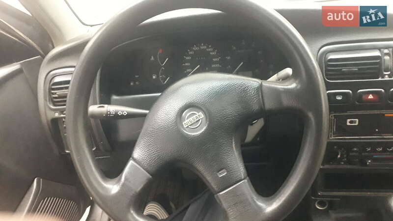 Седан Nissan Primera 1993 в Гайсине фото 5 Седан Nissan Primera 1993 в Гайсине