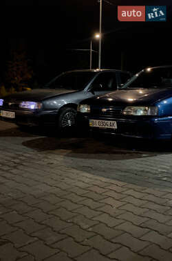 Седан Nissan Primera 1993 в Полтаве