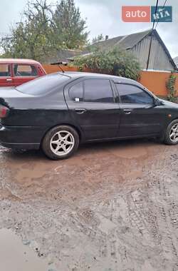 Седан Nissan Primera 2000 в 