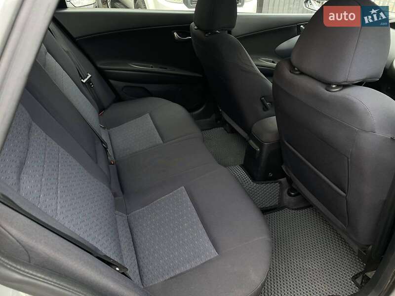 Универсал Nissan Primera 2004 в Днепре