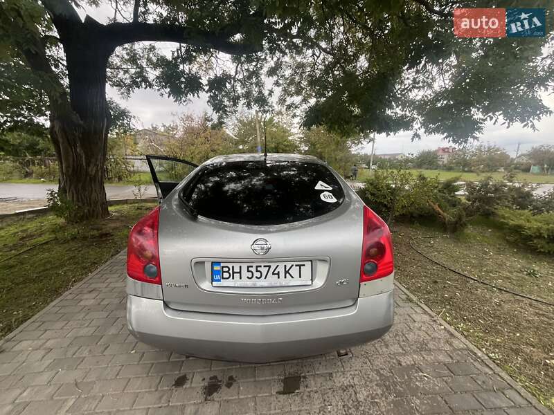 Седан Nissan Primera 2004 в Фонтанці