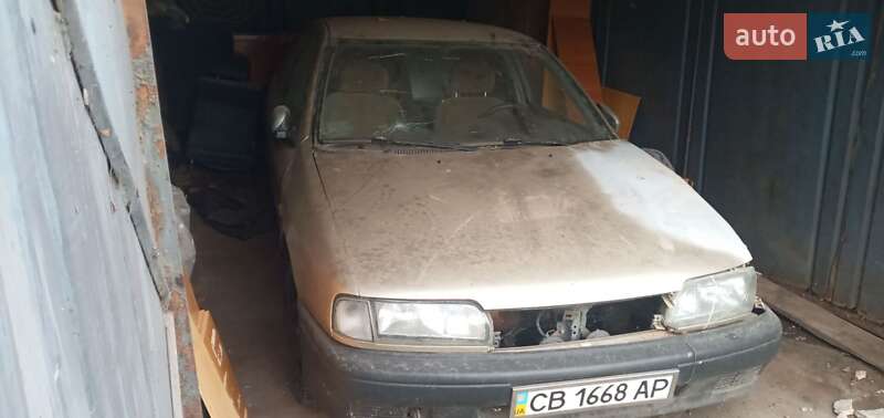 Седан Nissan Primera 1991 в Нежине