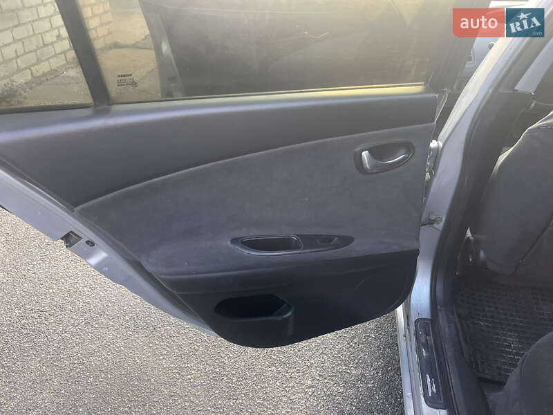 Седан Nissan Primera 2003 в Запорожье фото 19 Седан Nissan Primera 2003 в Запорожье