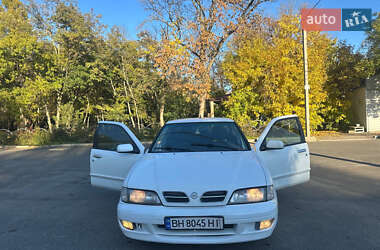 Седан Nissan Primera 1998 в Черноморске