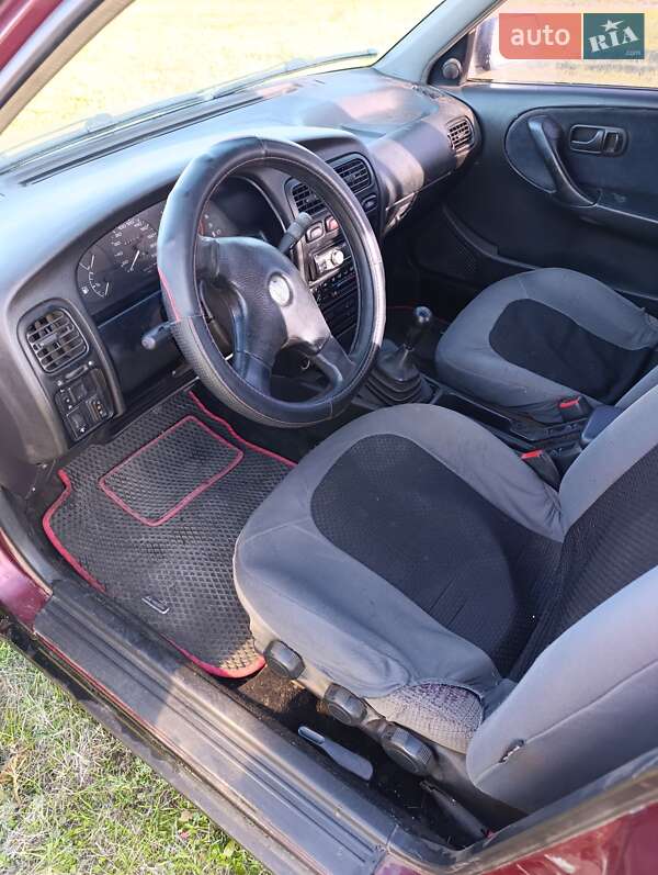 Седан Nissan Primera 1994 в Вознесенске