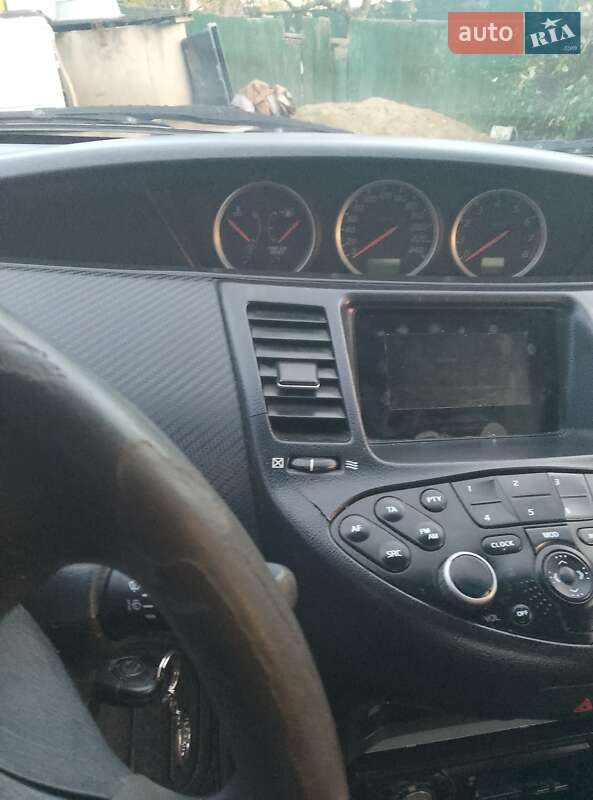 Седан Nissan Primera 2002 в Черновцах