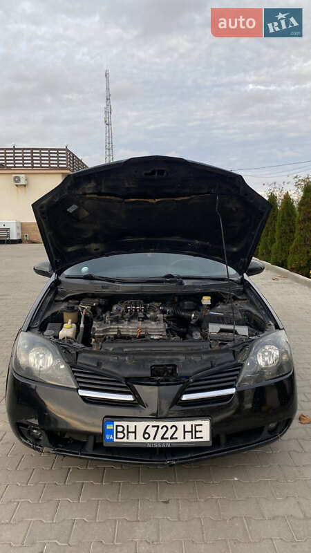 Седан Nissan Primera 2004 в Южном