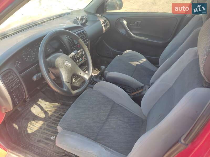 Седан Nissan Primera 1992 в Белгороде-Днестровском фото 2 Седан Nissan Primera 1992 в Белгороде-Днестровском