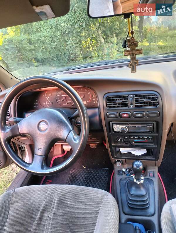 Седан Nissan Primera 1992 в Конотопе фото 5 Седан Nissan Primera 1992 в Конотопе
