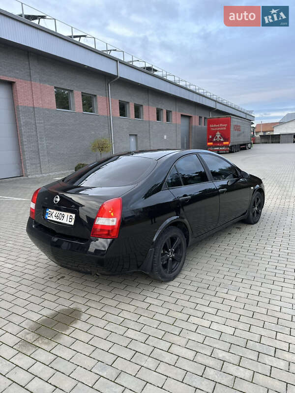 Седан Nissan Primera 2006 в Костополе
