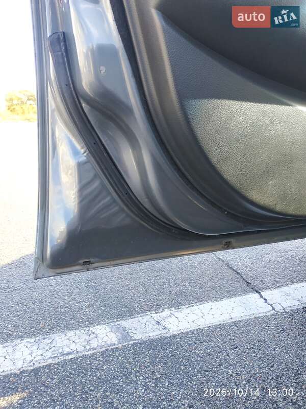 Седан Nissan Primera 2004 в Києві фото 39 Седан Nissan Primera 2004 в Києві