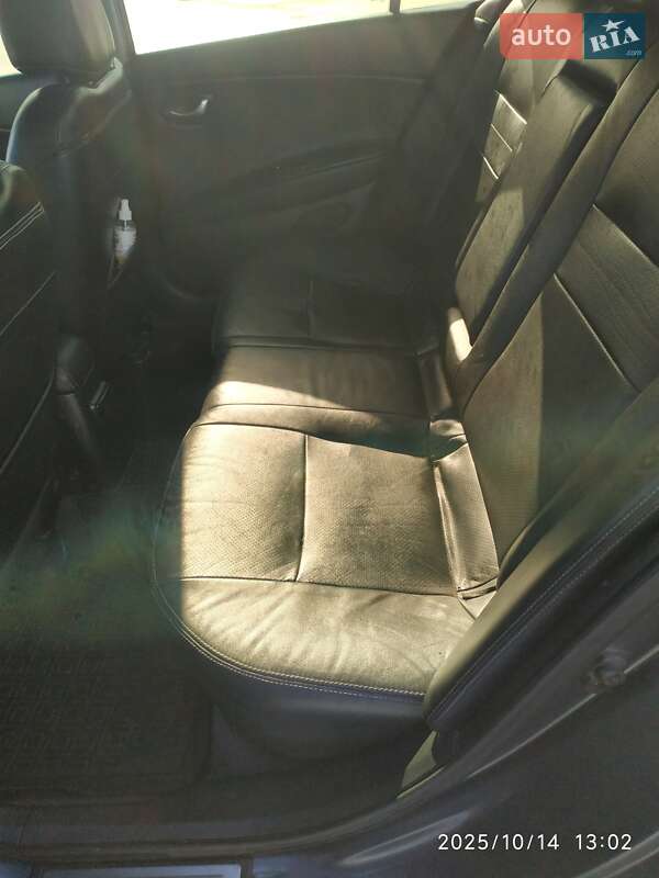 Седан Nissan Primera 2004 в Києві фото 48 Седан Nissan Primera 2004 в Києві