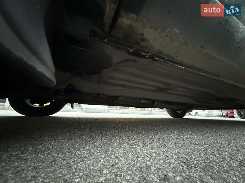 Седан Nissan Primera 1996 в Киеве