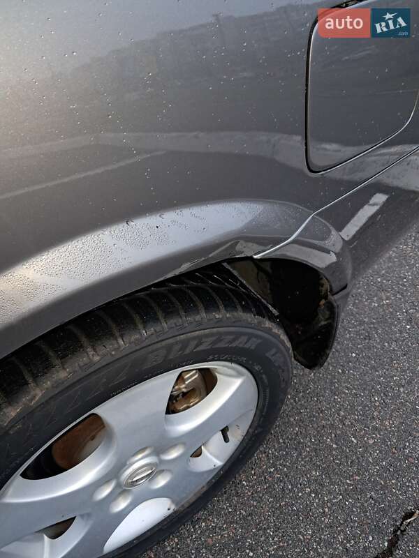 Седан Nissan Primera 2003 в Києві фото 10 Седан Nissan Primera 2003 в Києві