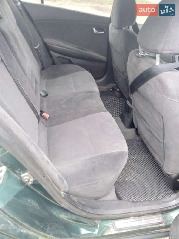 Седан Nissan Primera 2003 в Дніпрі