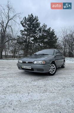 Седан Nissan Primera 1993 в Одессе
