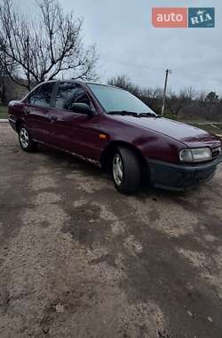 Седан Nissan Primera 1992 в Роздільній