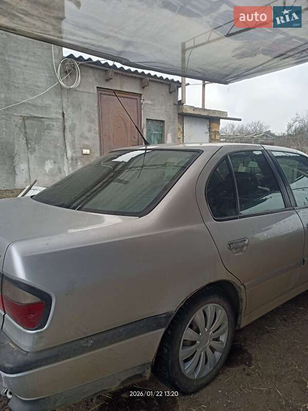 Nissan Primera 1996 Nissan Primera 1996