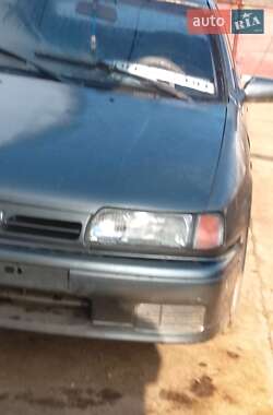 Седан Nissan Primera 1993 в Одессе
