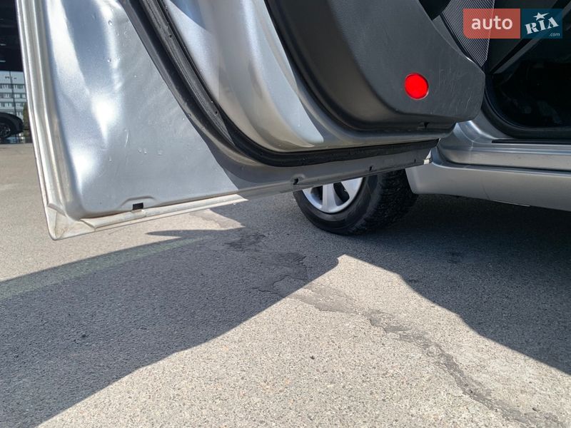 Лифтбек Nissan Primera 2004 в Обухове фото 27 Лифтбек Nissan Primera 2004 в Обухове