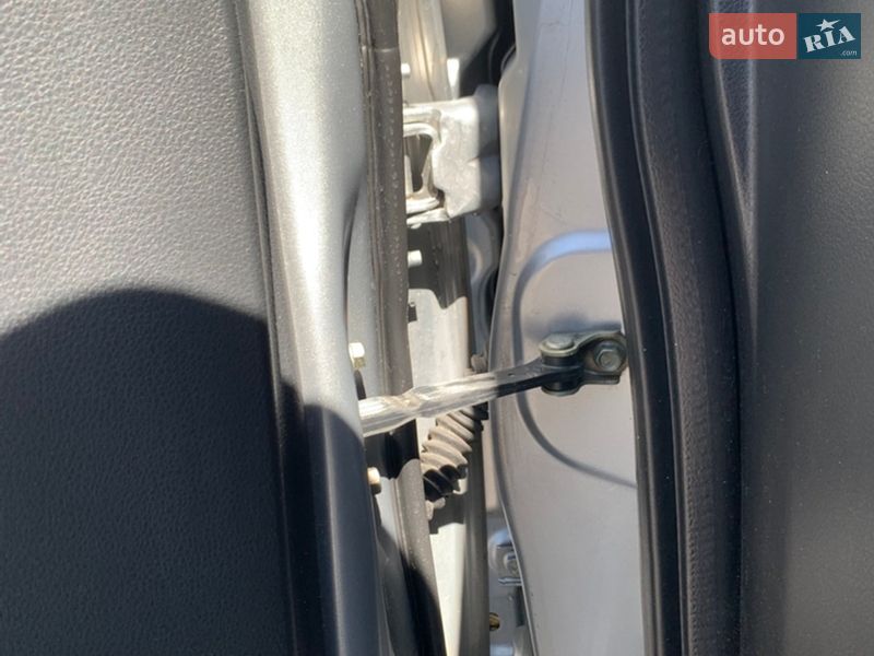 Лифтбек Nissan Primera 2004 в Обухове фото 33 Лифтбек Nissan Primera 2004 в Обухове