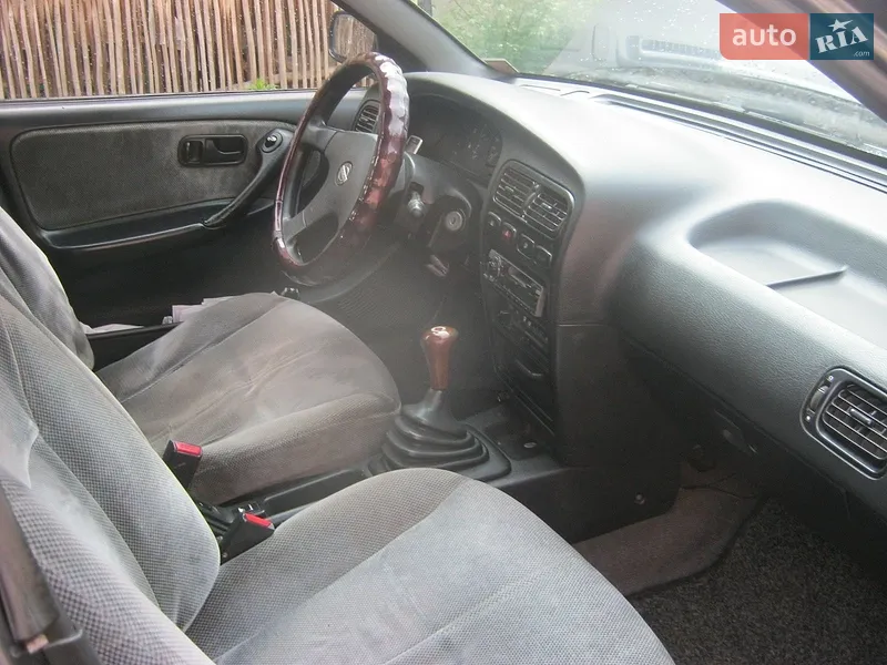 Nissan Primera 1994