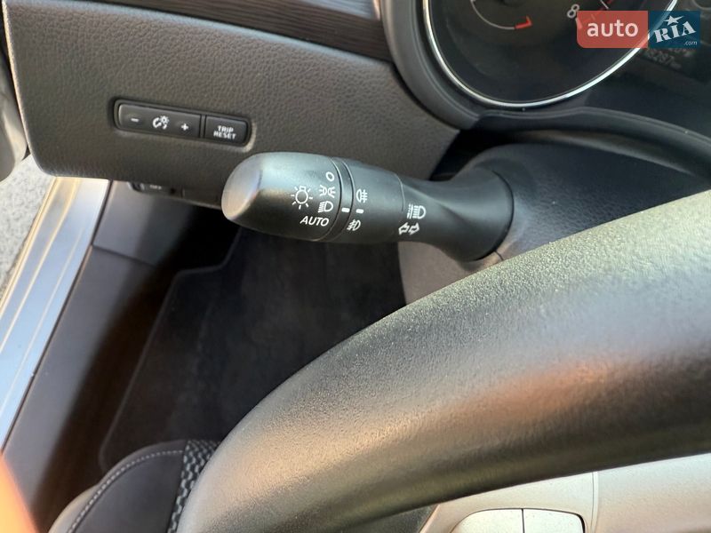 Хэтчбек Nissan Pulsar 2016 в Ужгороде