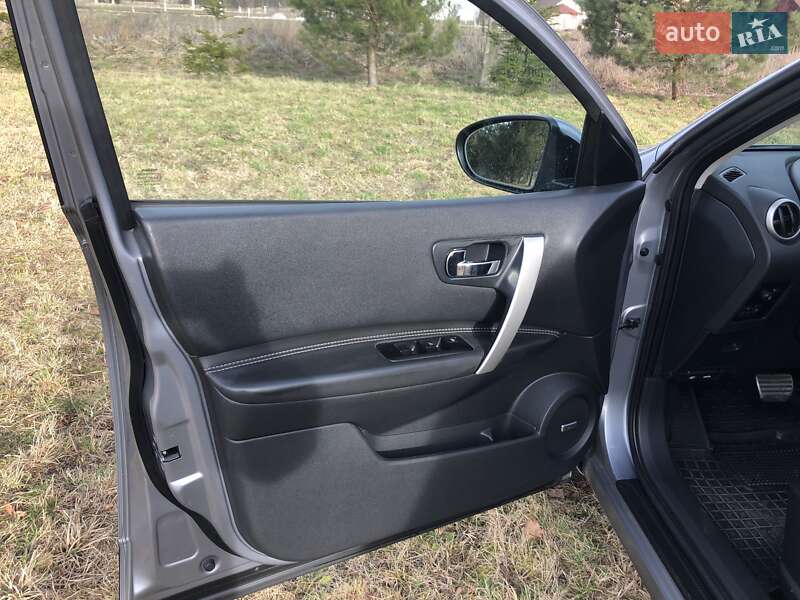 Внедорожник / Кроссовер Nissan Qashqai+2 2010 в Самборе