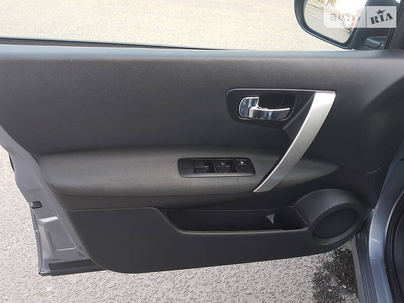 Універсал Nissan Qashqai+2 2010 в Луцьку