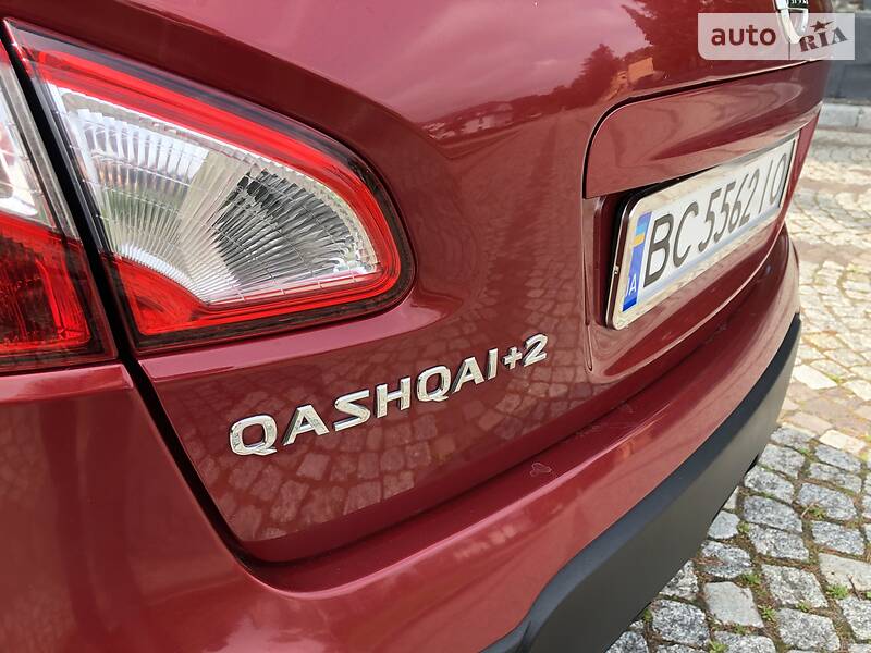 Позашляховик / Кросовер Nissan Qashqai+2 2010 в Львові
