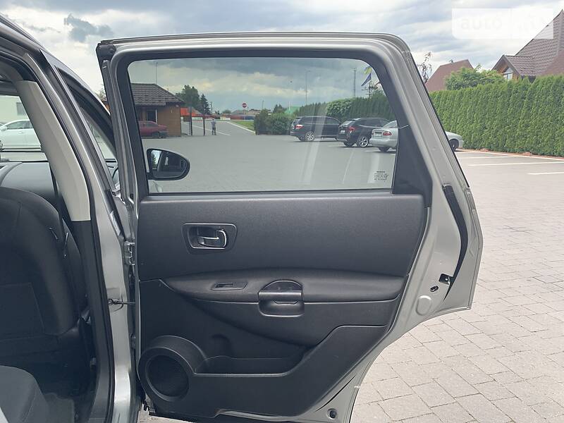 Позашляховик / Кросовер Nissan Qashqai+2 2009 в Стрию
