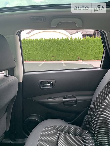 Позашляховик / Кросовер Nissan Qashqai+2 2009 в Стрию