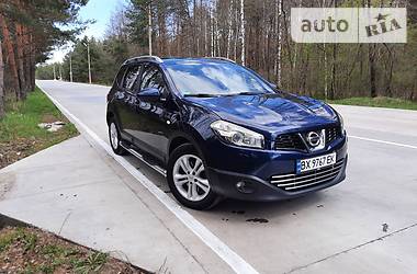 Nissan Qashqai+2 2010