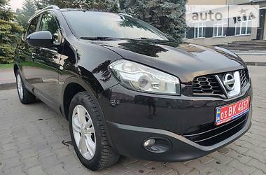 Внедорожник / Кроссовер Nissan Qashqai+2 2010 в Ивано-Франковске