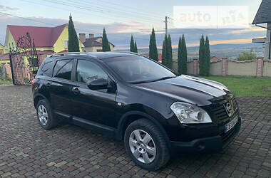 Внедорожник / Кроссовер Nissan Qashqai+2 2009 в Черновцах