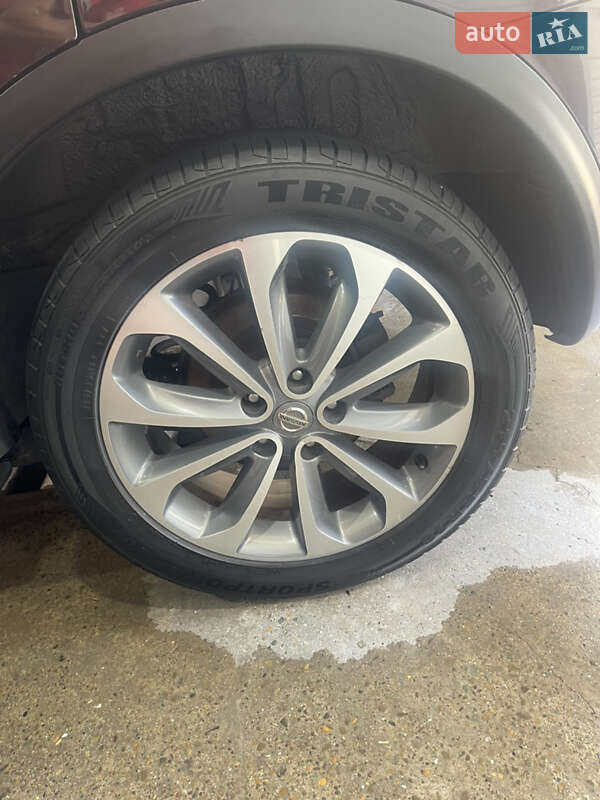 Внедорожник / Кроссовер Nissan Qashqai+2 2009 в Черновцах