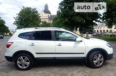 Позашляховик / Кросовер Nissan Qashqai+2 2011 в 