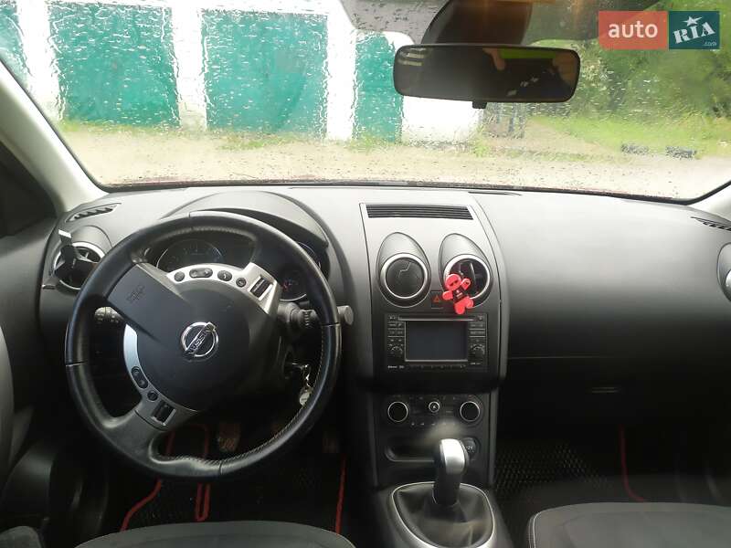 Внедорожник / Кроссовер Nissan Qashqai+2 2013 в Чемеровцах