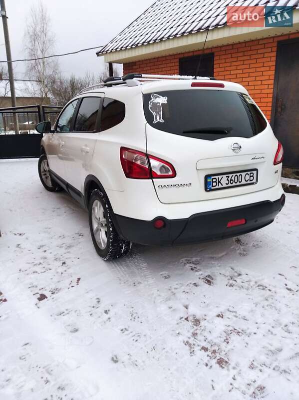Внедорожник / Кроссовер Nissan Qashqai+2 2012 в Рокитном