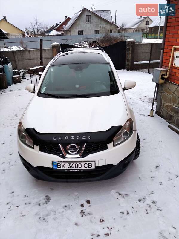Внедорожник / Кроссовер Nissan Qashqai+2 2012 в Рокитном