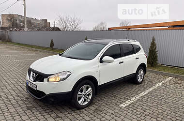 Nissan Qashqai+2 2011