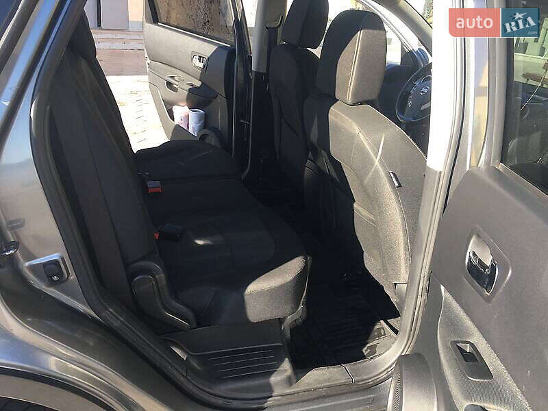 Внедорожник / Кроссовер Nissan Qashqai+2 2011 в Татарбунарах