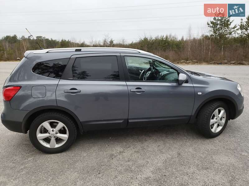 Внедорожник / Кроссовер Nissan Qashqai+2 2009 в Полонном