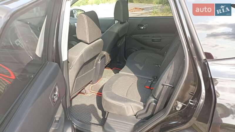 Внедорожник / Кроссовер Nissan Qashqai+2 2009 в Лебедине