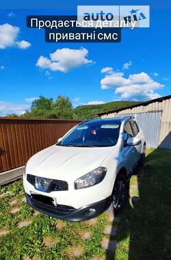 Nissan Qashqai+2 2010